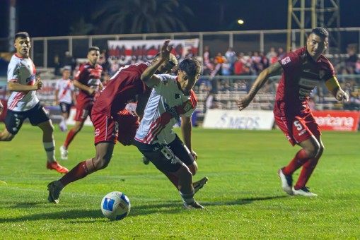 Curicó Unido logró salvar un empate frente a Copiapó