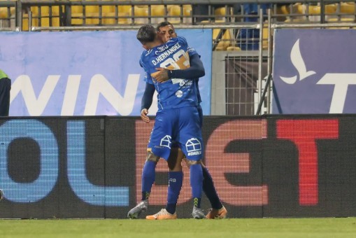 Everton dio cuenta de Universidad de Chile