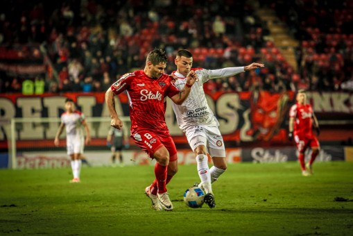 Ñublense salvó un empate frente a La Calera