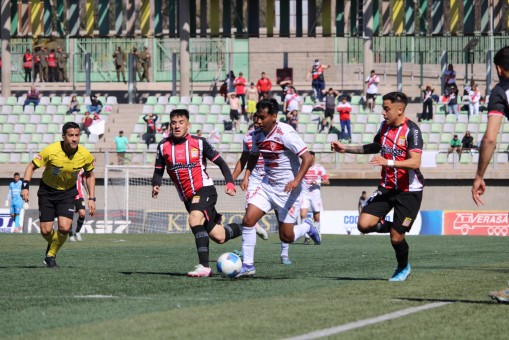 Copiapó alcanza al líder San Marcos pese al empate frente a Curicó