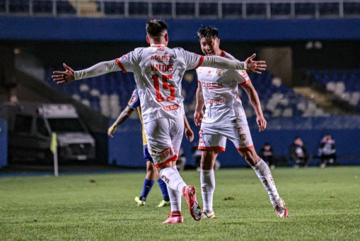 Cobreloa sigue en carrera tras derrotar a Universidad de Concepción