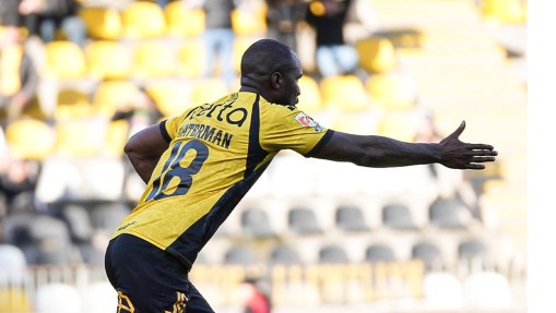 Coquimbo saca adelante una compleja tarea frente a Limache