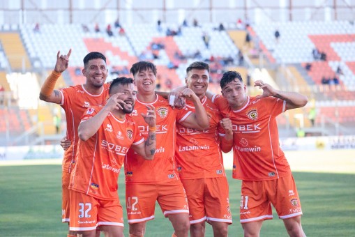 Cobreloa golea a Rangers y se mete en la parte alta