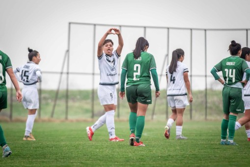 La UC y Santiago Morning suman valiosos puntos 