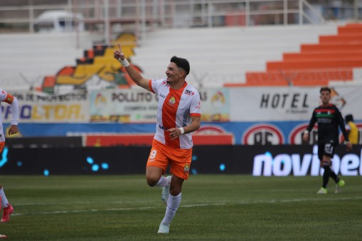 Cobresal le ganó a Palestino en El Salvador