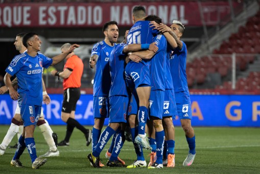 La U rescató agónico empate ante Lanús